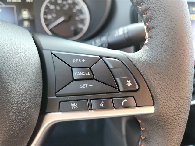 2025 Nissan Versa SR photo 17