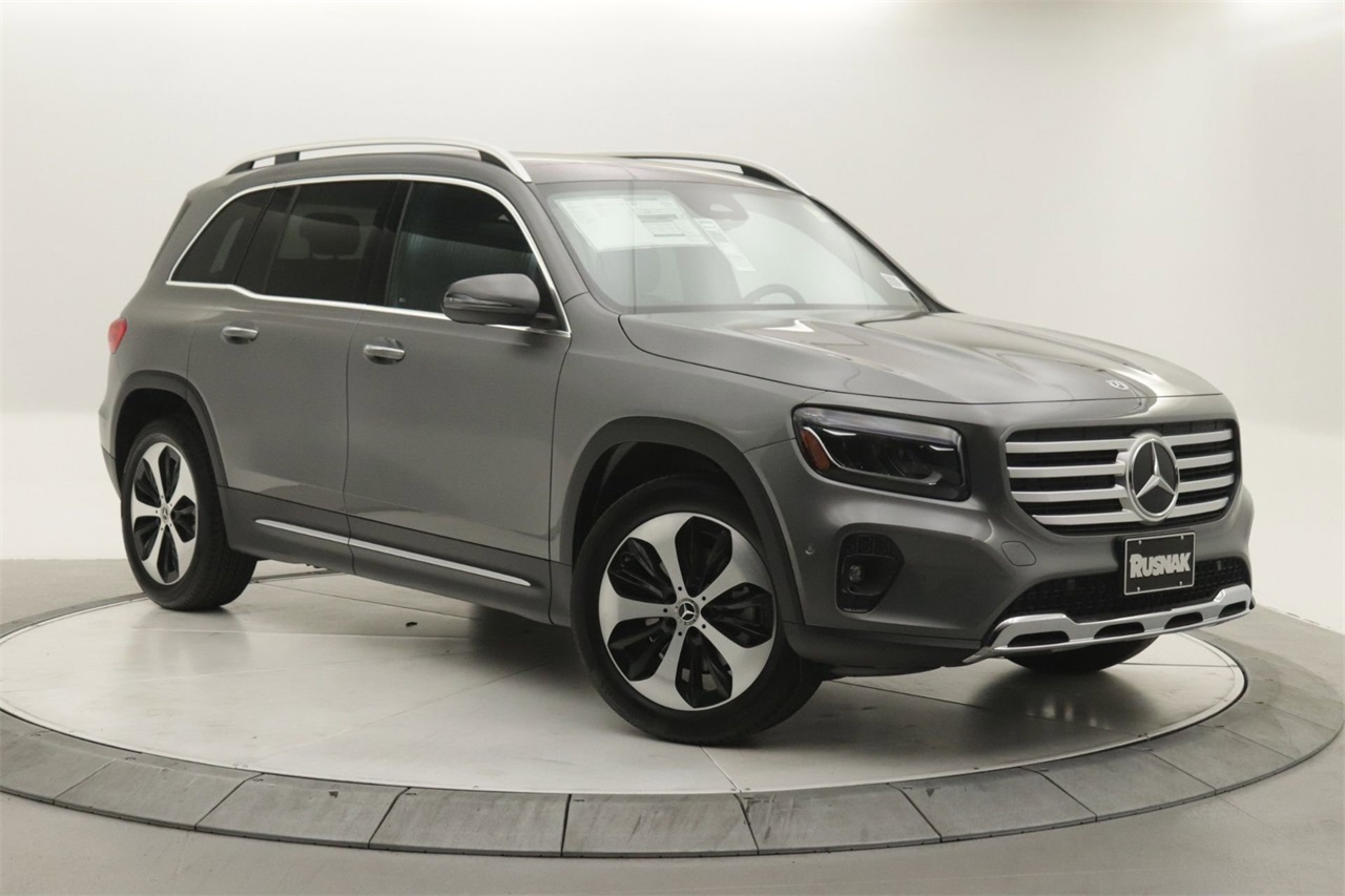 2026 Mercedes-Benz GLB GLB 250's photo