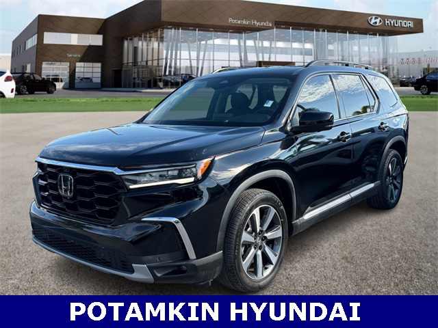 2023 Honda Pilot Elite's photo