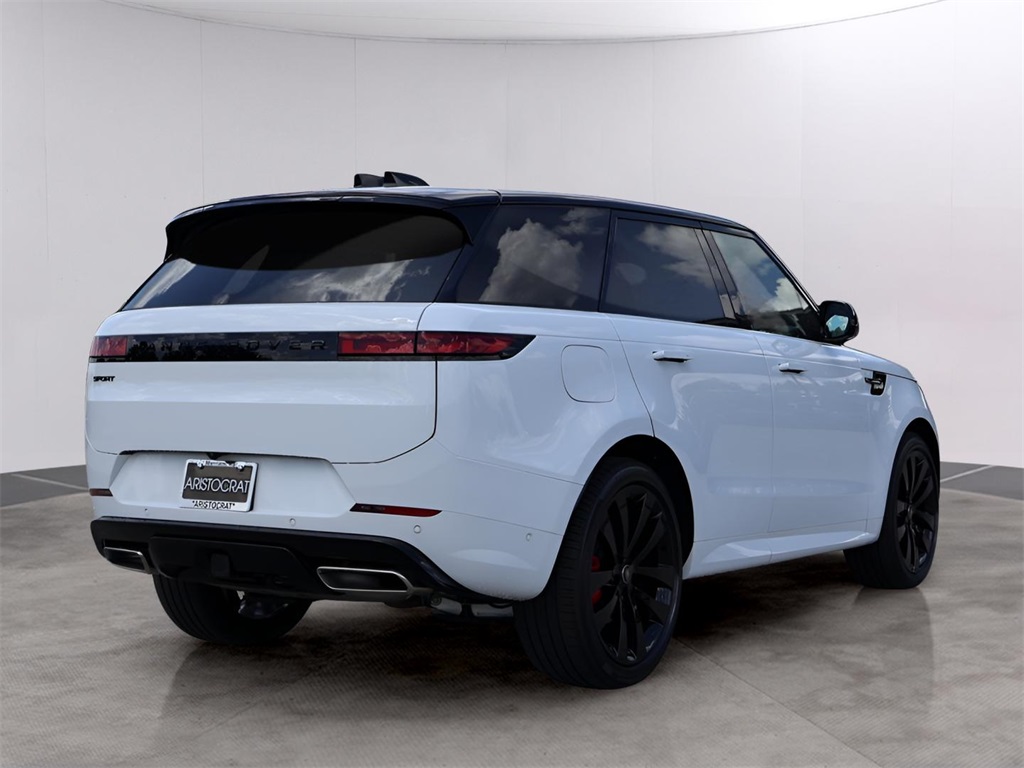 2025 Land Rover Range Rover Sport SE photo 5