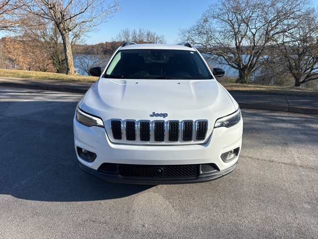 2022 Jeep Cherokee Latitude Lux photo 2