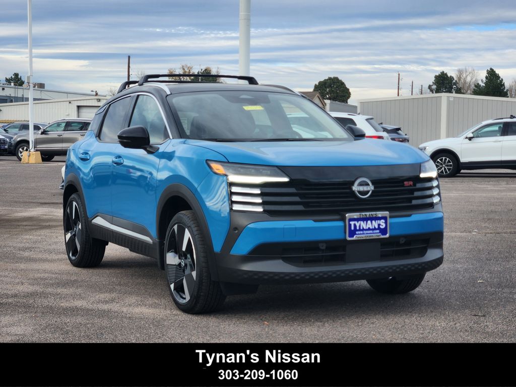 2025 Nissan Kicks SR AWD's photo