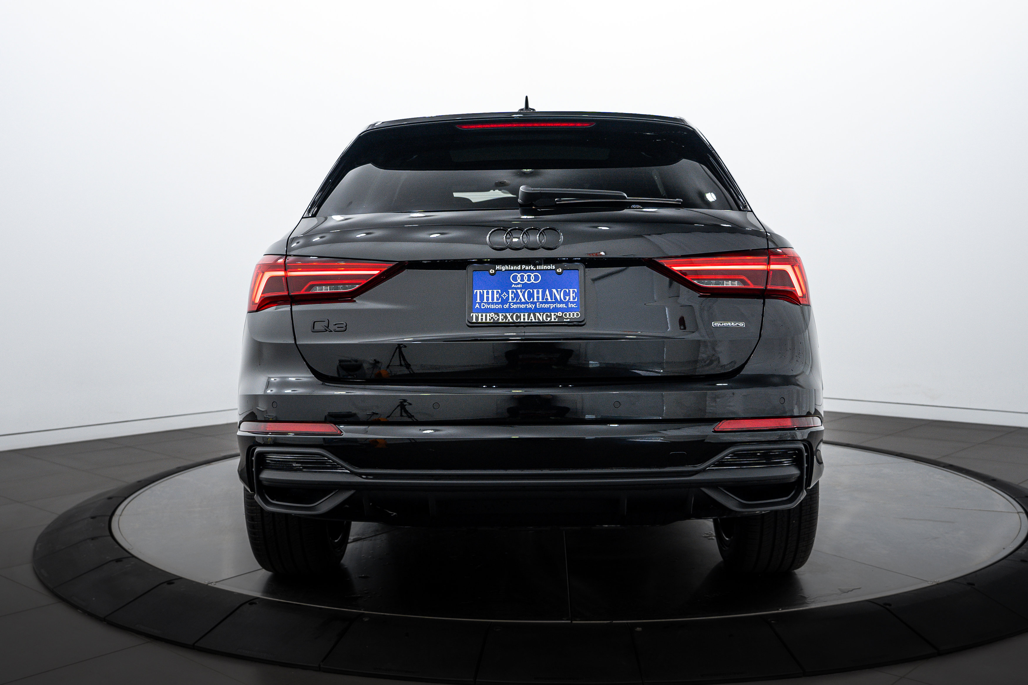 2025 Audi Q3 S line Premium Plus photo 10