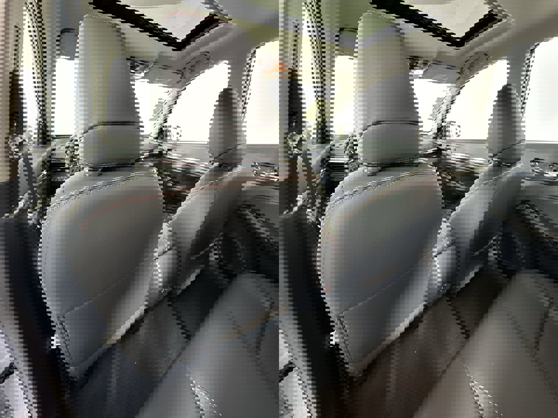 2025 Nissan Altima SR photo 23