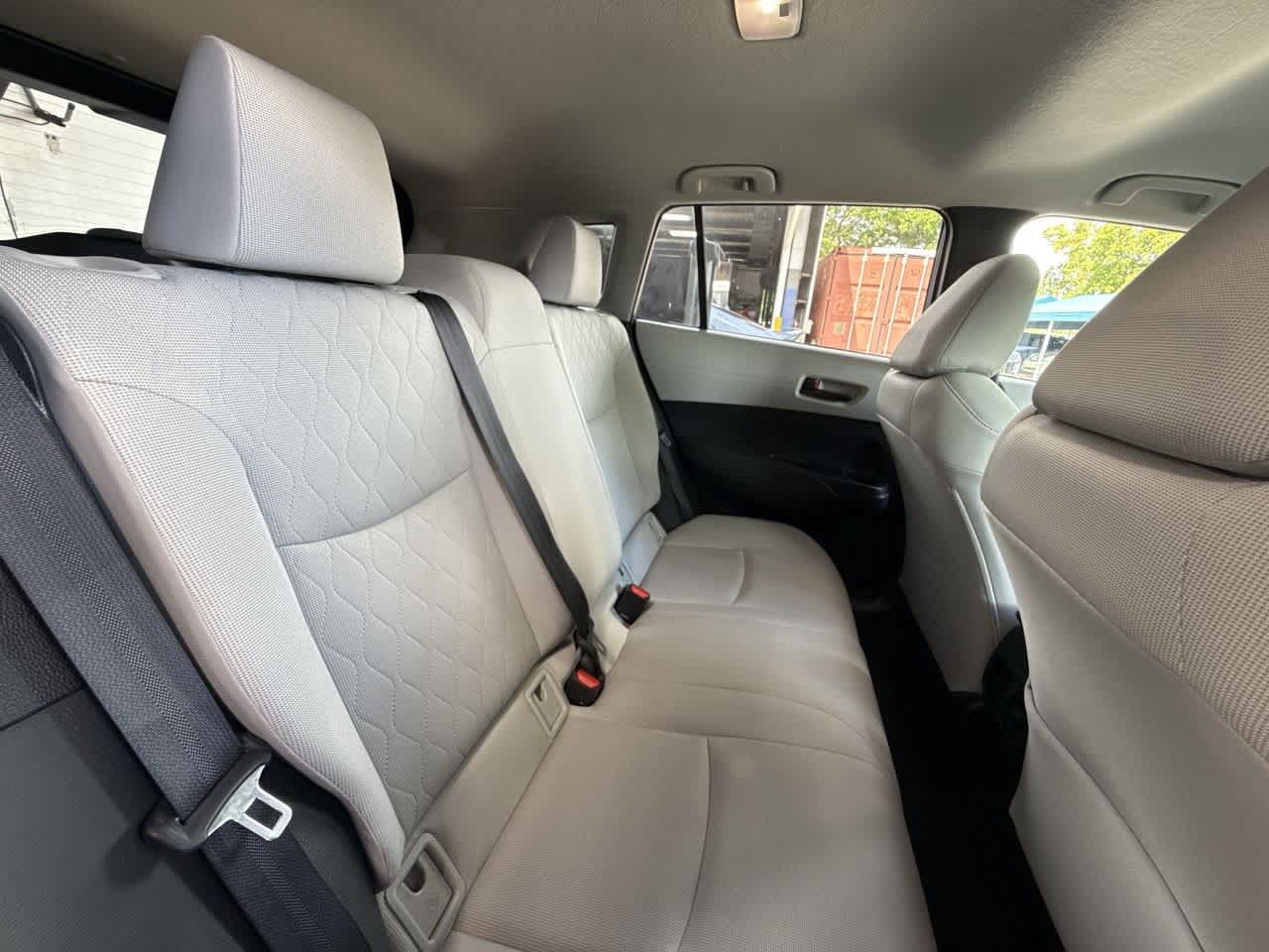2023 Toyota Corolla Cross LE photo 21