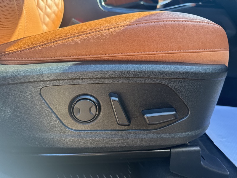 2023 Kia Sorento X-Line SX Prestige photo 17