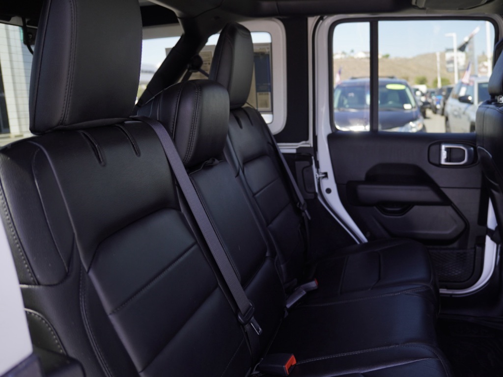 2021 Jeep Wrangler Unlimited Sahara Altitude photo 26