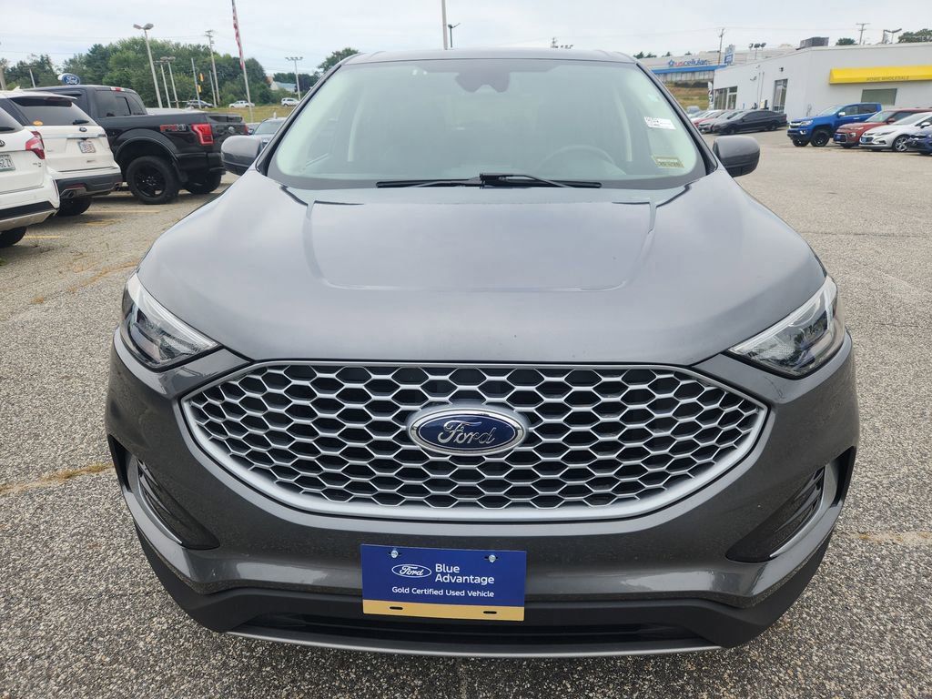 2023 Ford Edge SEL photo 2