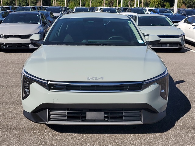 2025 Kia K4 EX photo 2