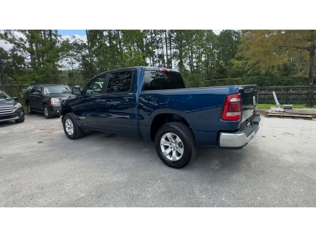 2024 Ram 1500 Laramie photo 3