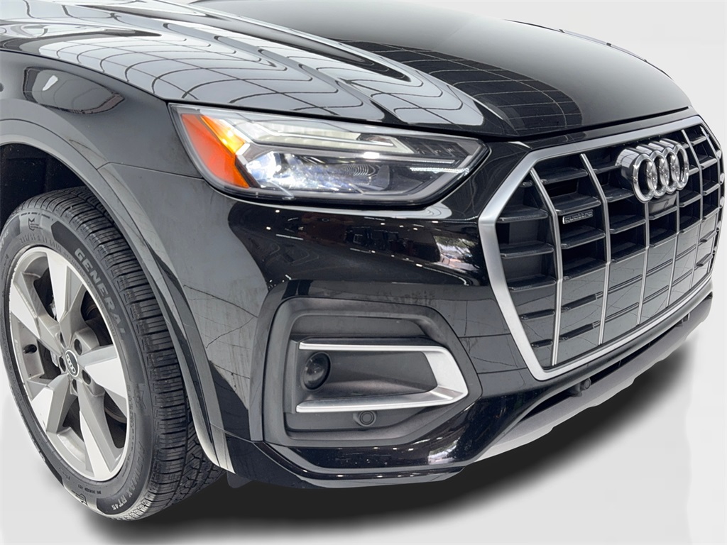 2022 Audi Q5 40 Premium Plus photo 3
