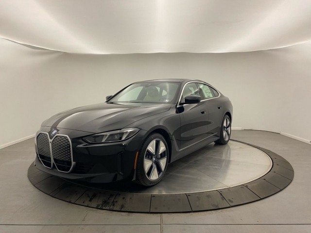 2025 BMW i4 xDrive40