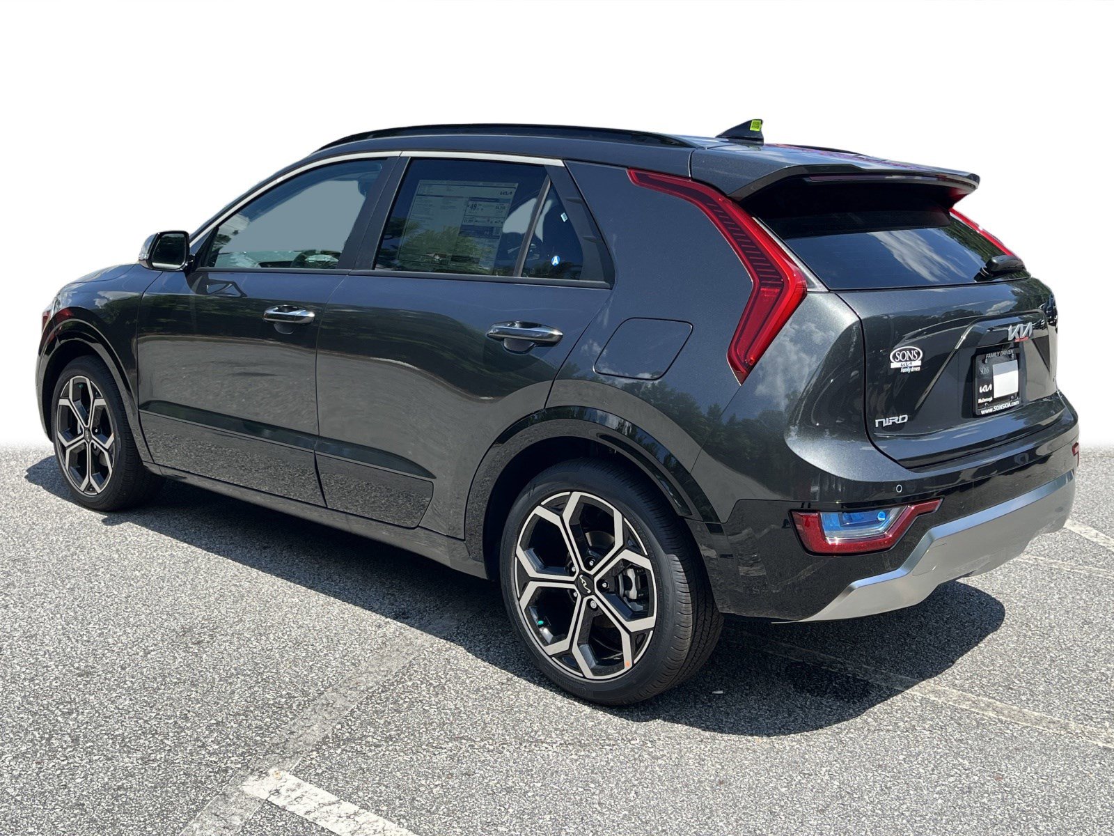 2025 Kia Niro SX Touring photo 18