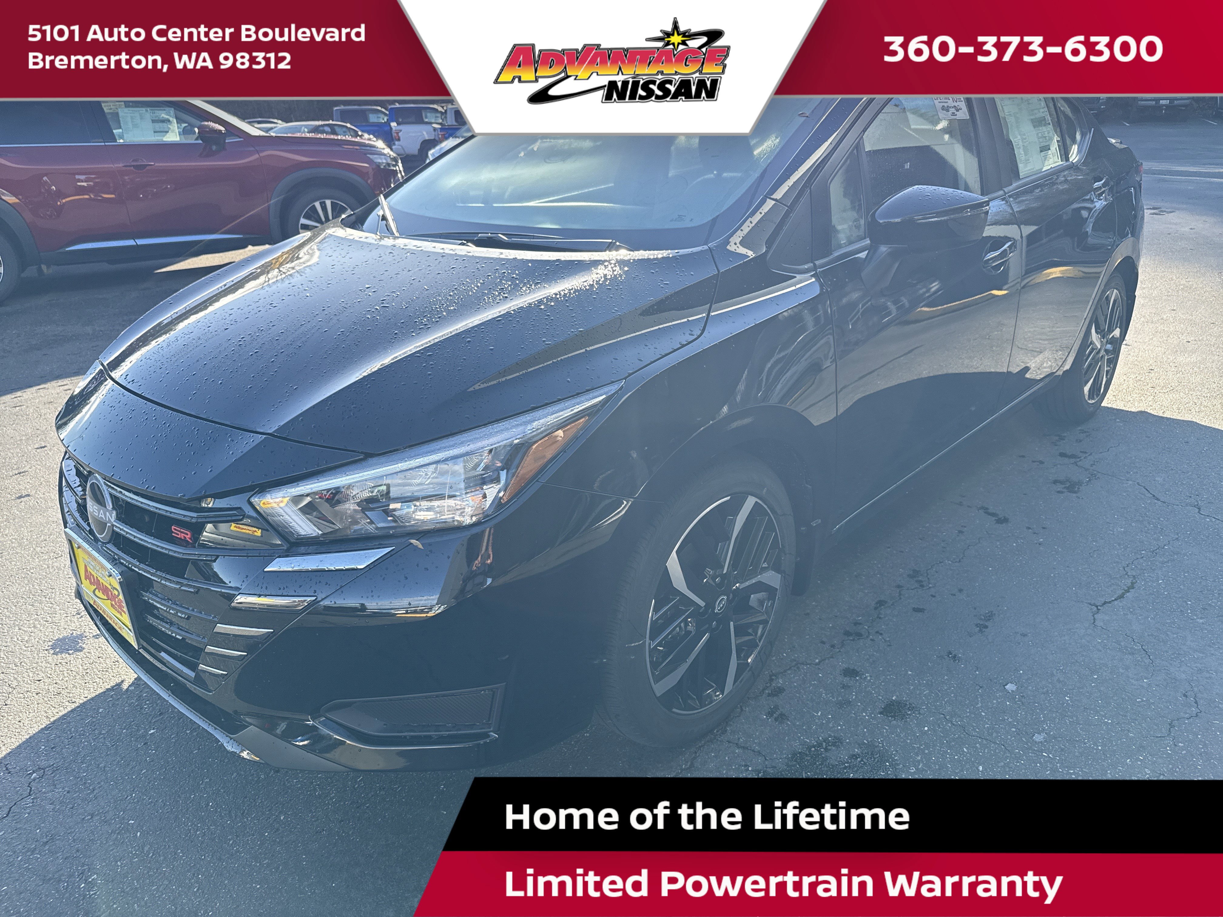 2025 Nissan Versa Sedan SR's photo