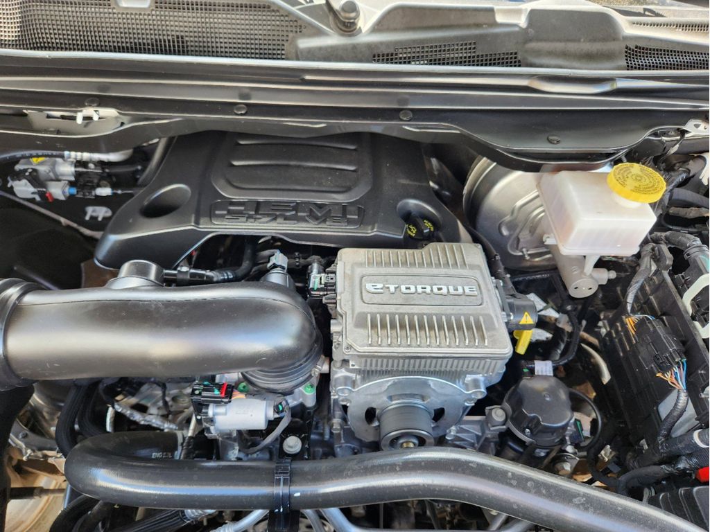 2024 Ram 1500 Laramie photo 17