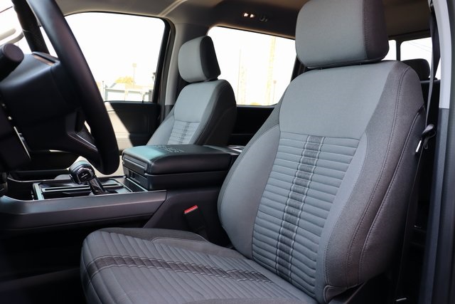 2023 Ford F-150 XLT photo 13