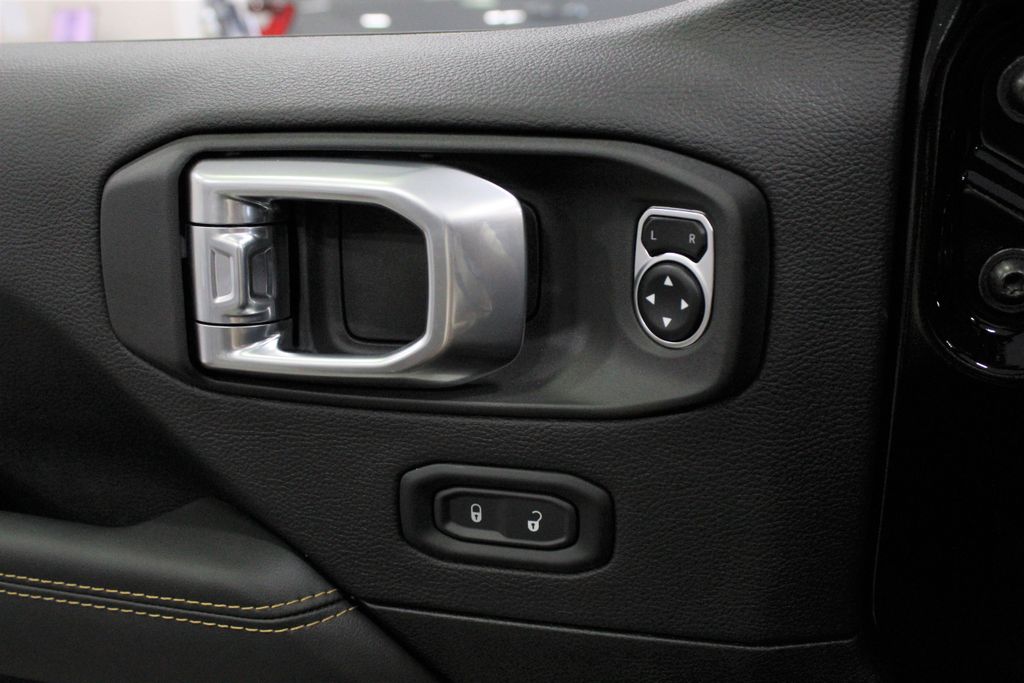 2024 Jeep Wrangler Rubicon 392 photo 16