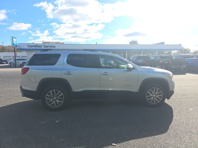 2018 Gmc Acadia SLE photo 2
