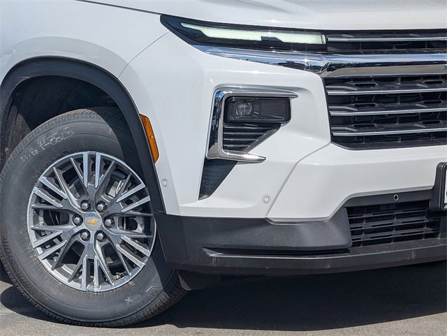 2025 Chevrolet Traverse photo 3