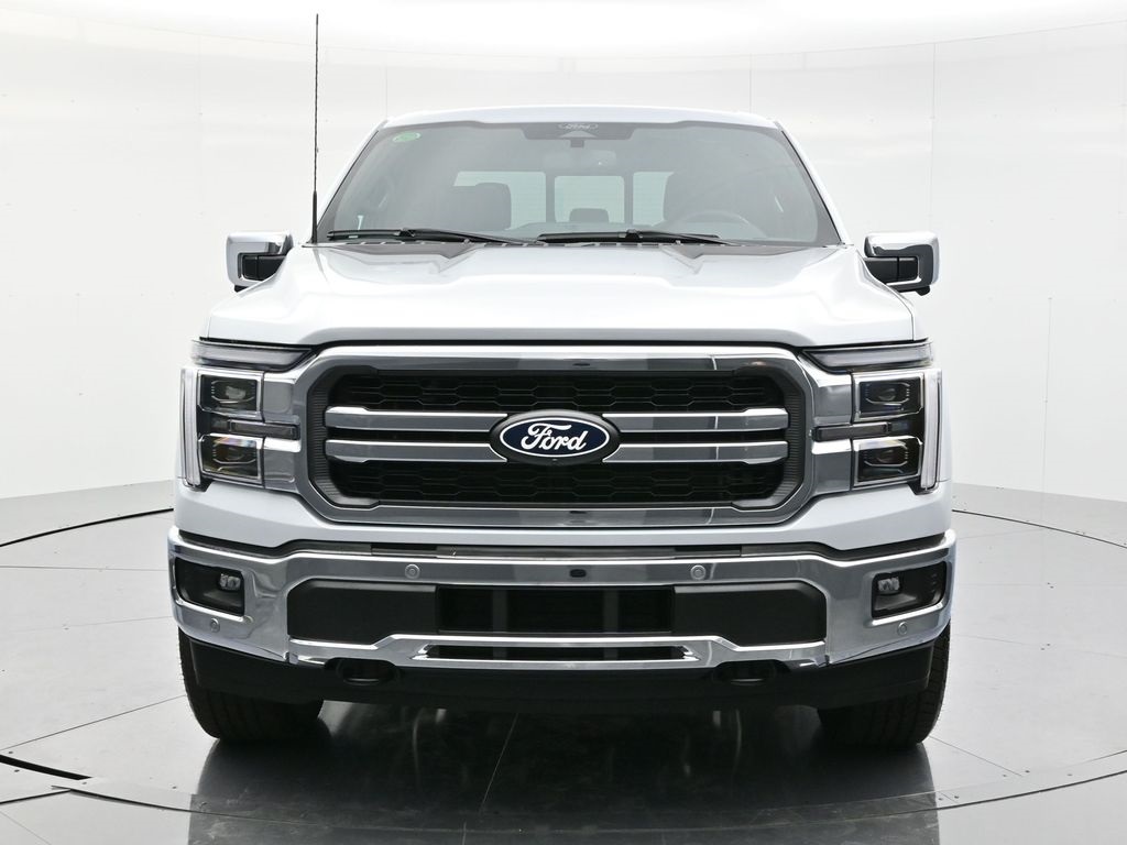 2025 Ford F-150 Lariat photo 2