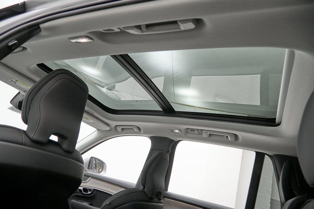 2026 VOLVO XC90 - Image 20