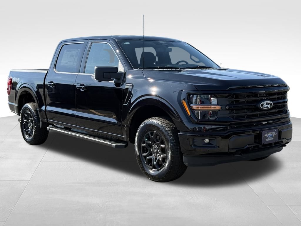 2025 Ford F-150 XLT photo 8