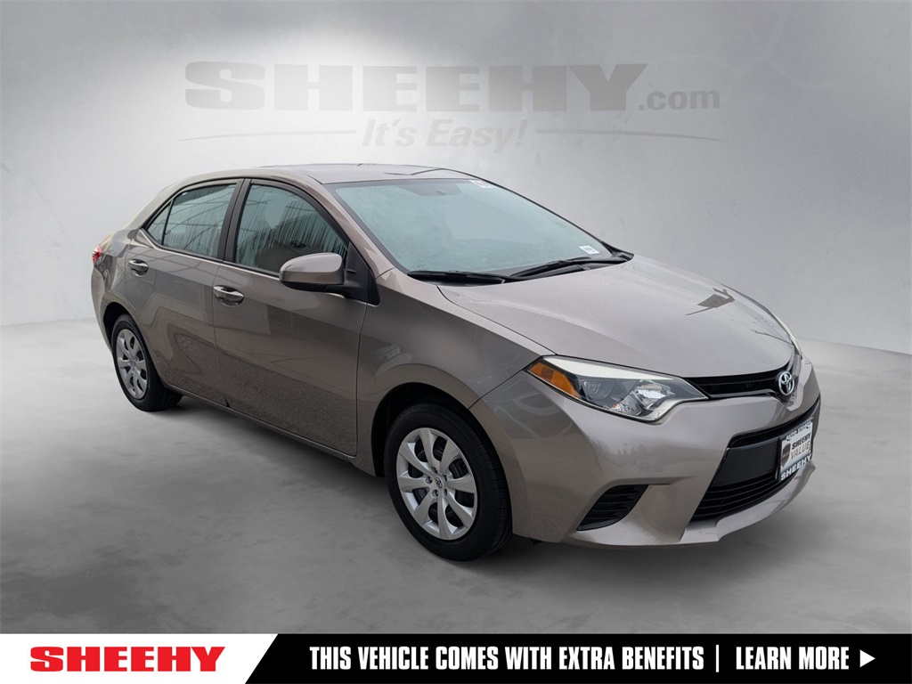 2014 Toyota Corolla LE's photo