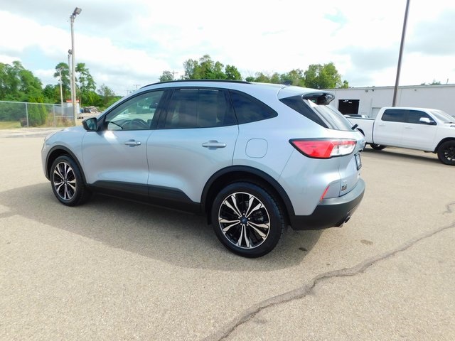 2022 Ford Escape SE photo 4