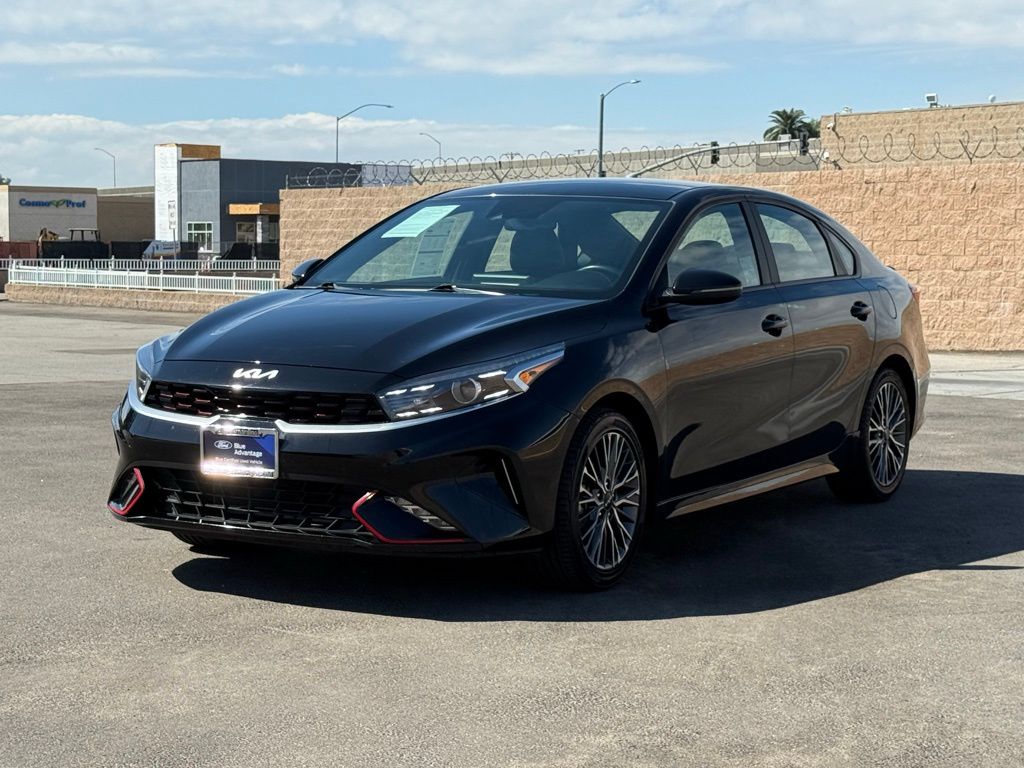 2023 Kia Forte GT-Line photo 5