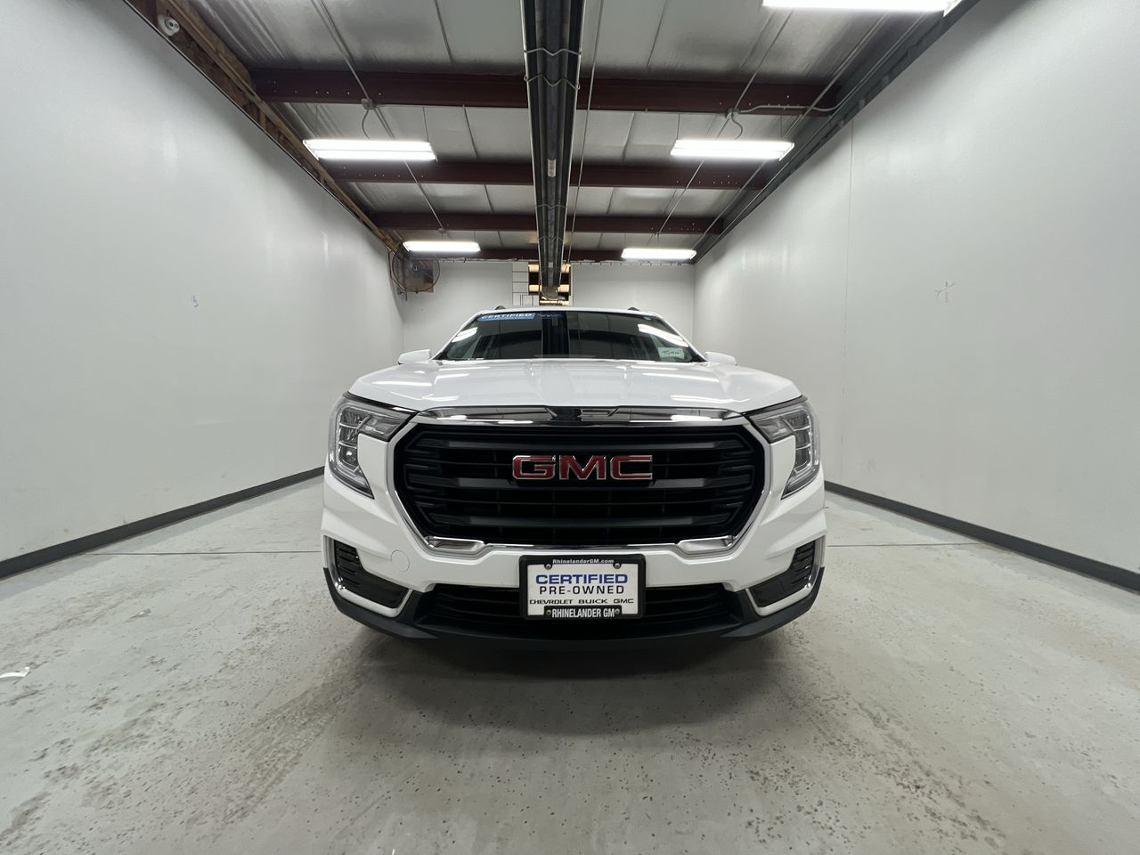 2022 Gmc Terrain SLE photo 2