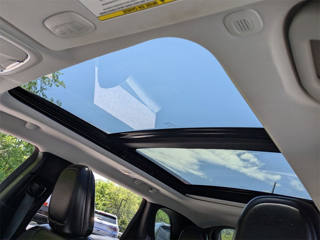 2021 Jeep Cherokee Latitude Lux photo 19