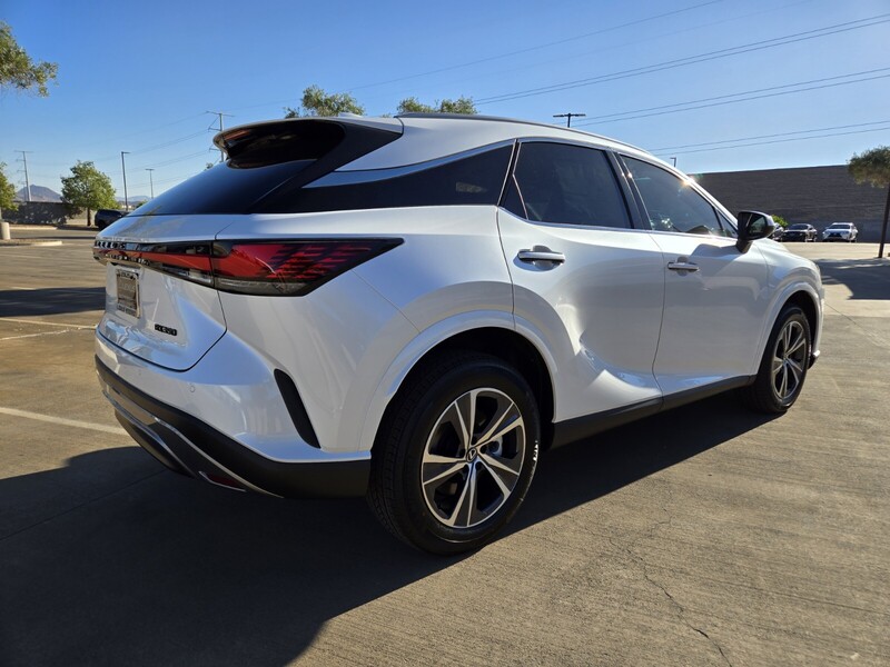 2025 Lexus RX 350 photo 3