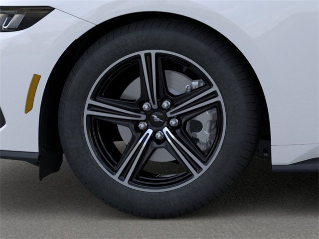 2025 Ford Mustang EcoBoost photo 17