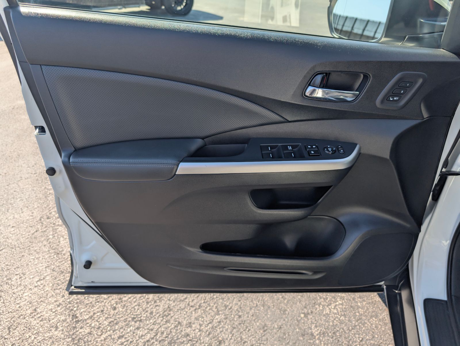 2016 Honda CR-V Touring photo 11