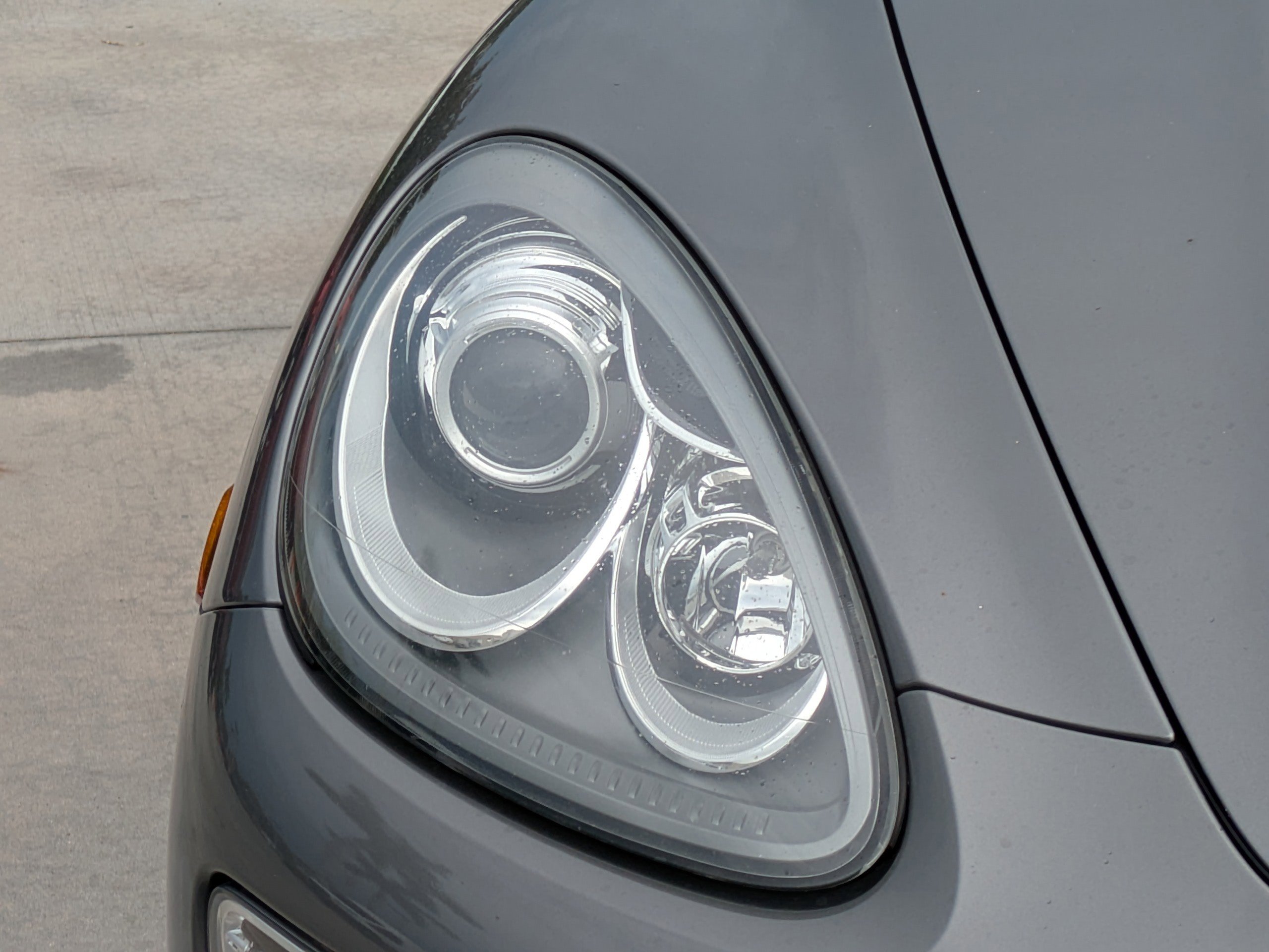 2011 Porsche Cayenne photo 7