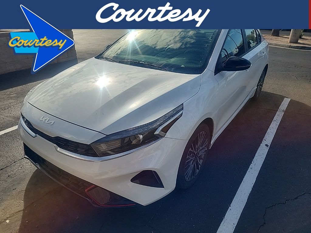 2023 Kia Forte GT-Line's photo