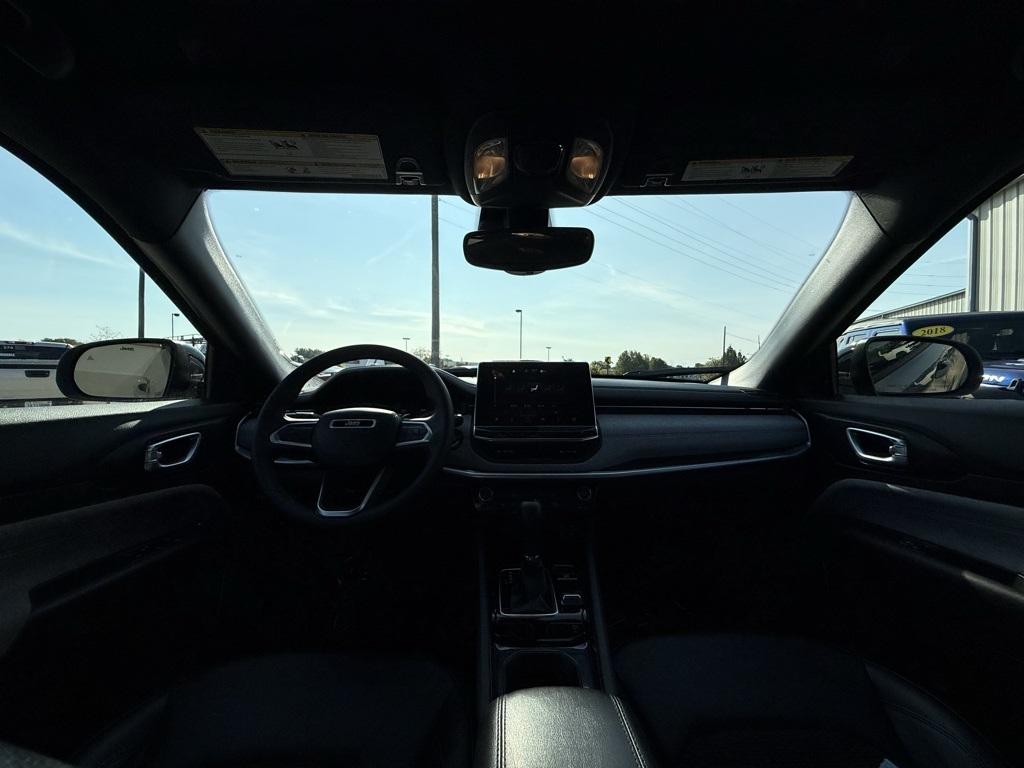 2024 Jeep Compass Latitude photo 16