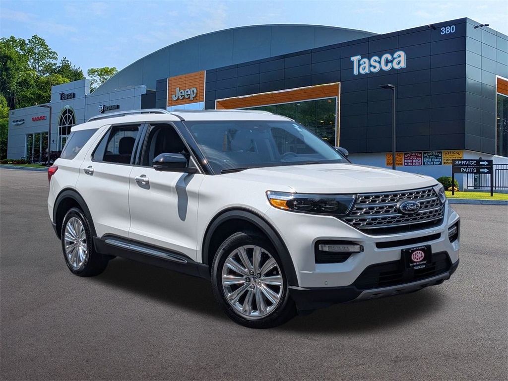 2022 Ford Explorer Limited's photo