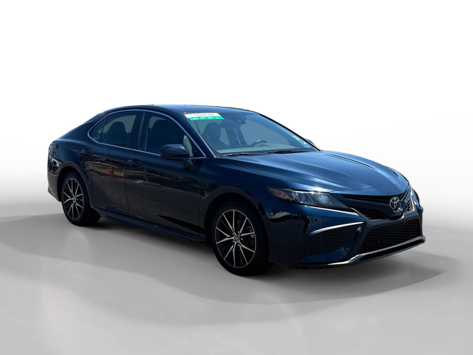 2021 Toyota Camry SE photo 7