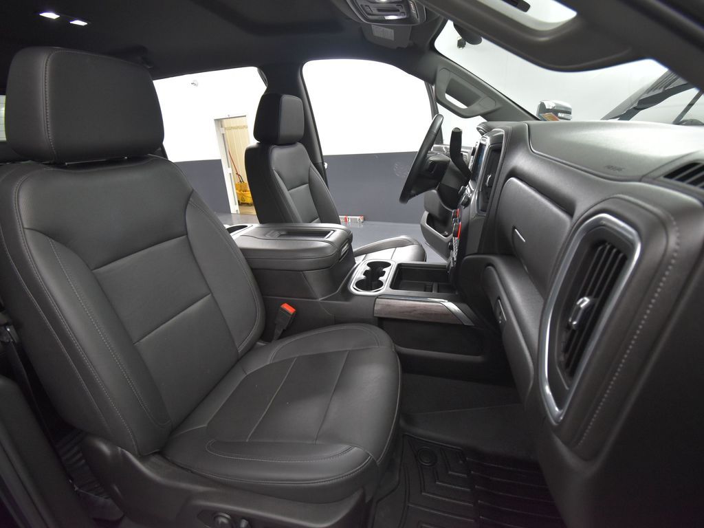 2022 Chevrolet Silverado 2500HD LTZ photo 39