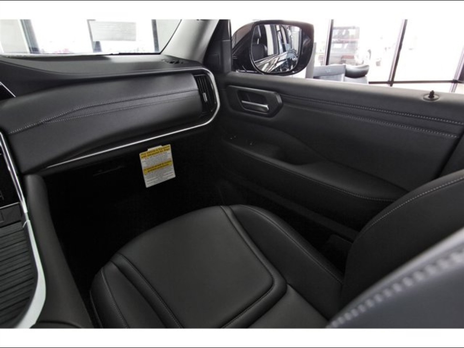 2025 Nissan Armada SV - 5