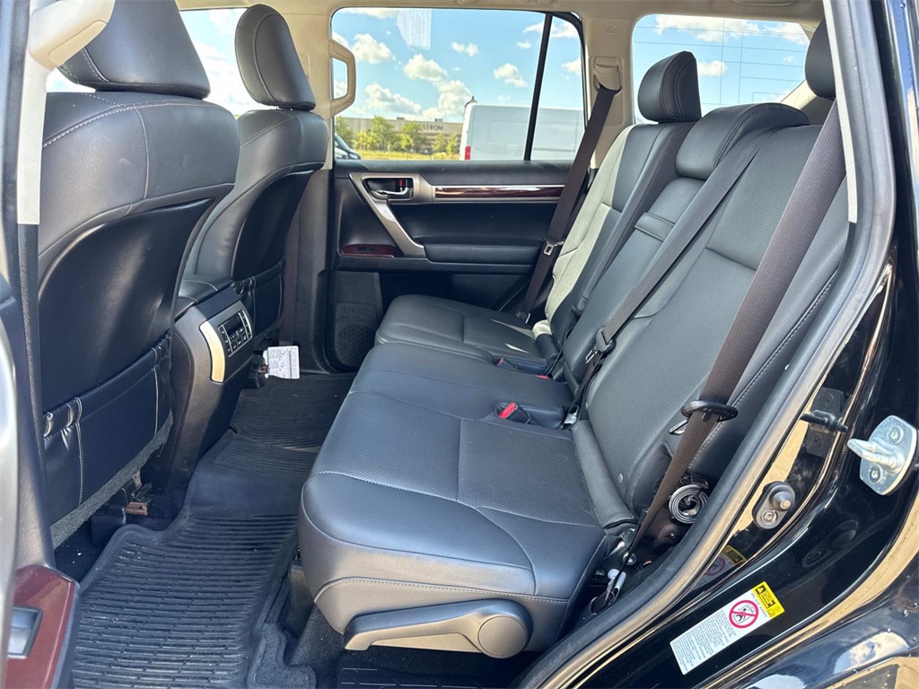 2019 Lexus GX 460 photo 12