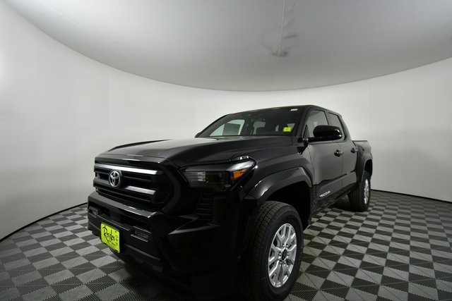 2025 Toyota Tacoma SR5 photo 4