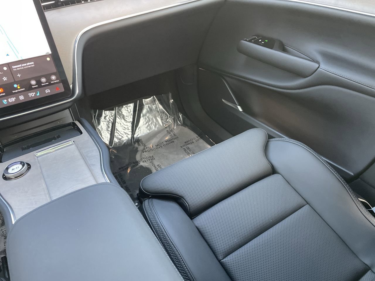2025 Volvo EX90 Twin Motor Performance Ultra photo 12