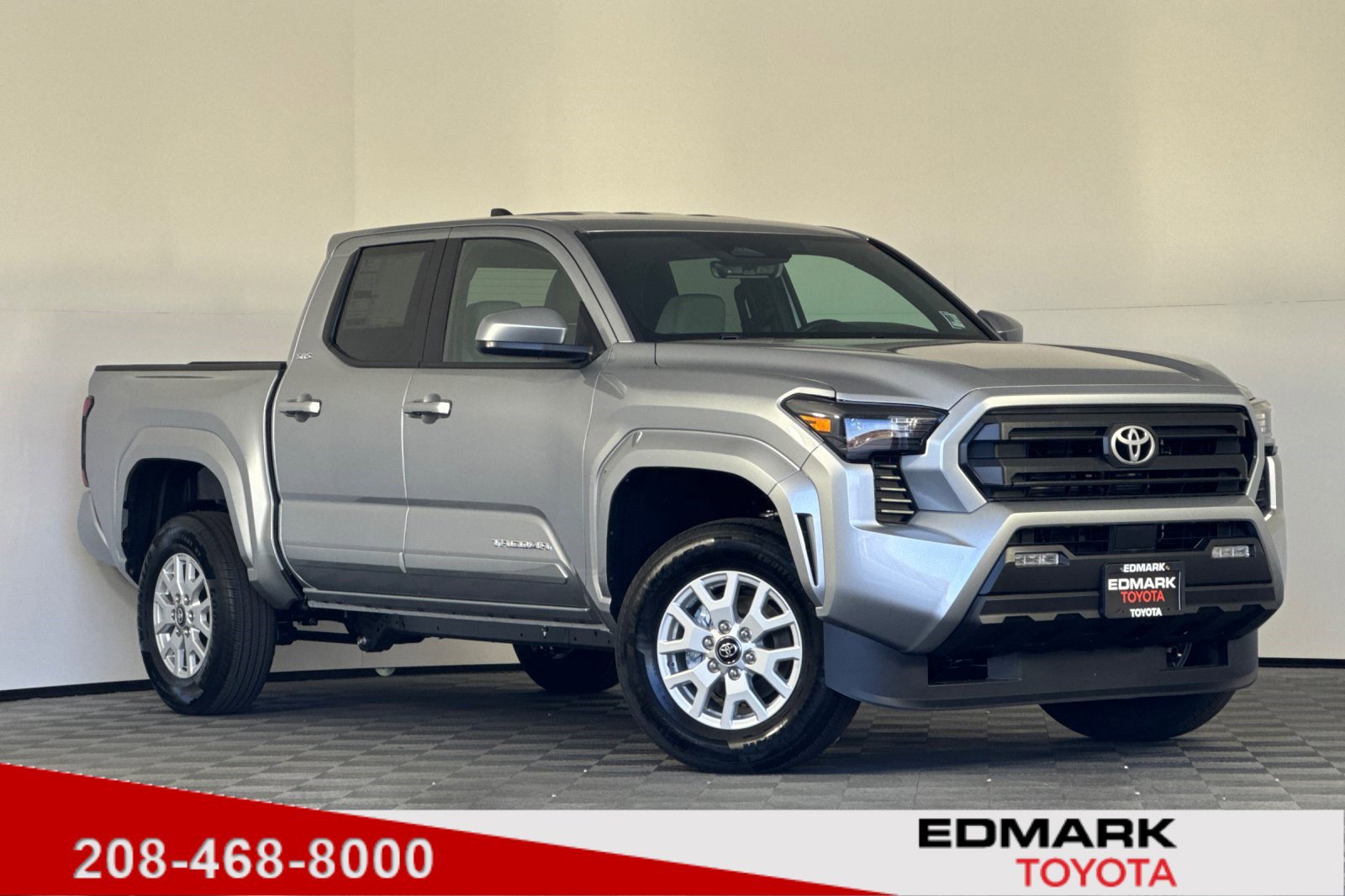 2025 Toyota Tacoma SR5's photo