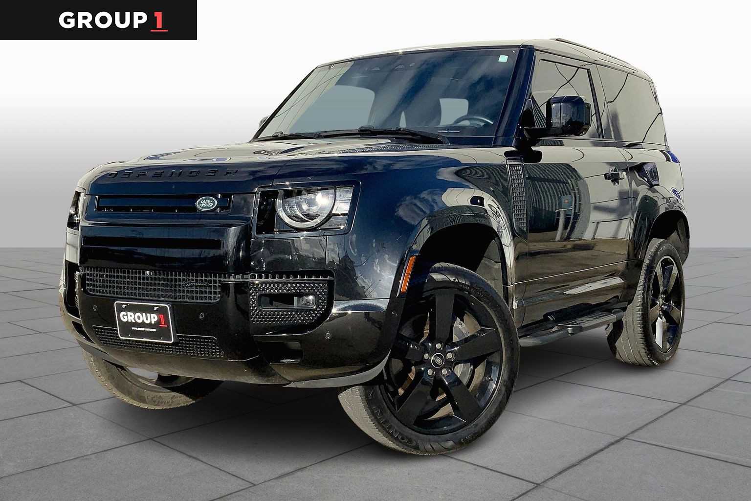 2023 Land Rover Defender X-Dynamic SE's photo