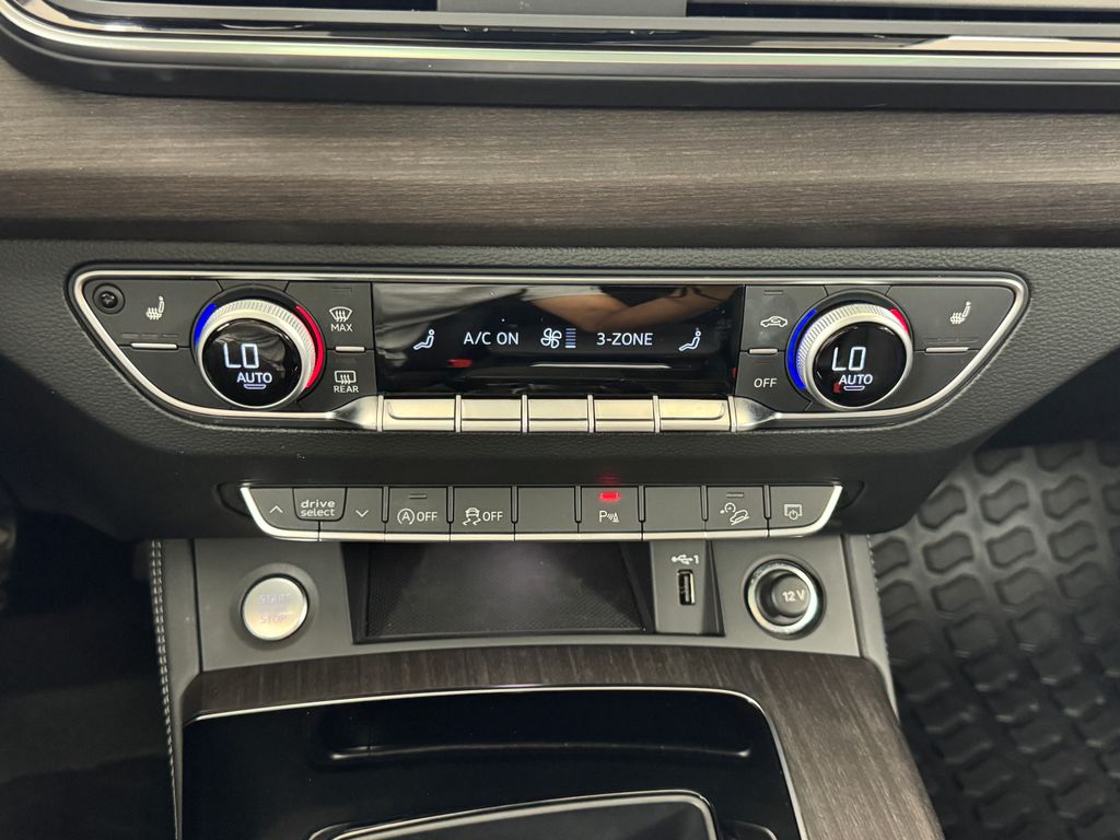 2021 Audi Q5 45 Premium Plus photo 21