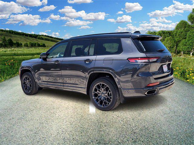 2025 Jeep Grand Cherokee L Summit Reserve photo 3
