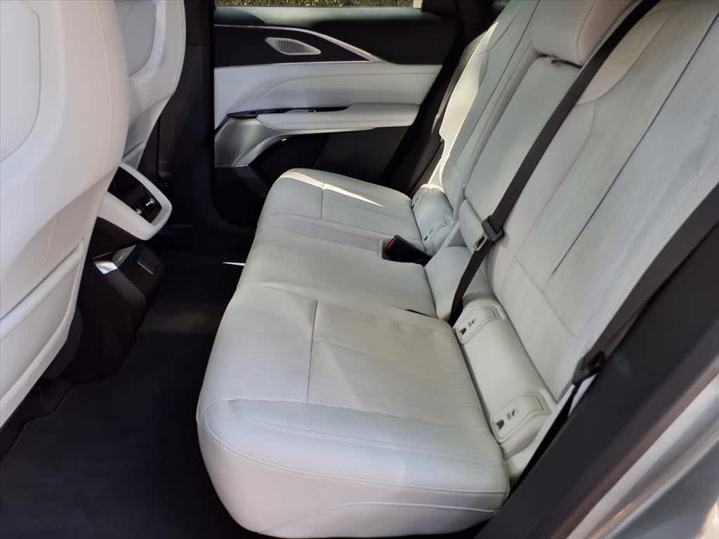 2024 Cadillac Lyriq Luxury photo 22