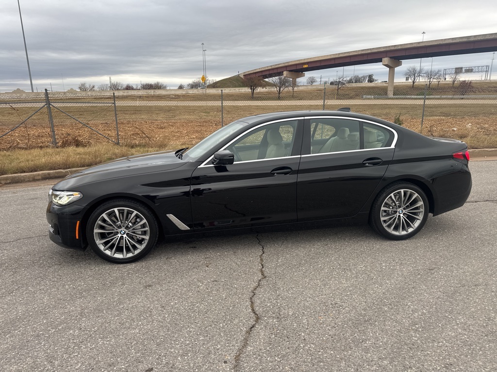 2021 Bmw 530i xDrive photo 2